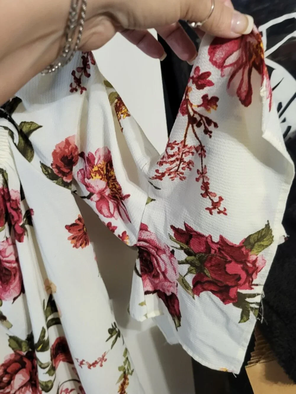 VINE & LOVE FLORAL BLOUSE SIZE L - Picture 5 of 7